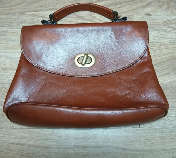 Sac à main katana paris en cuir marron vintage