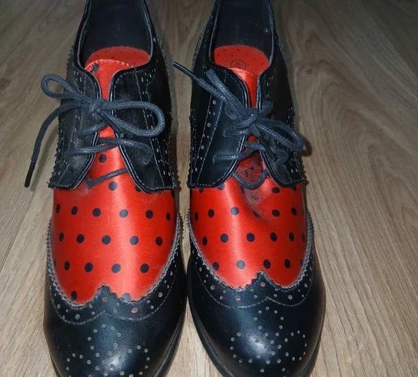 Chaussures Lindy Bop rétro pin-up à talons