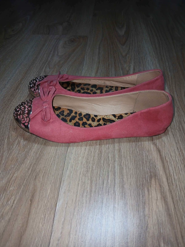 Ballerines roses à nœud et bout métallique, photo 2