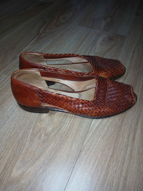Chaussures Bally vintage en cuir tressé marron, photo 2