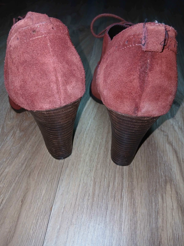 Escarpins Lauréana en cuir velours terracotta à lacets, photo 4