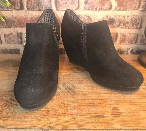 Bottines O’Moda Libra Pop noires à fermeture dorée