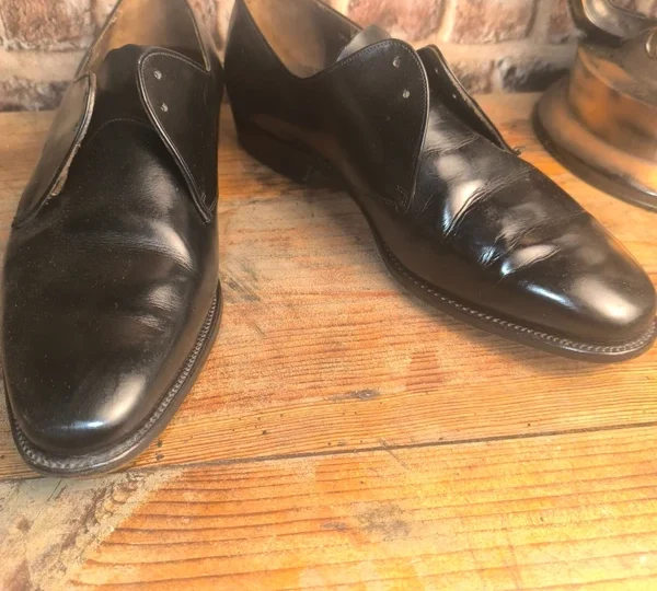 Chaussures de ville vintage en cuir noir UK 9,5 – homme