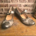 Ballerines Amöia design en cuir métallisé gris et argent