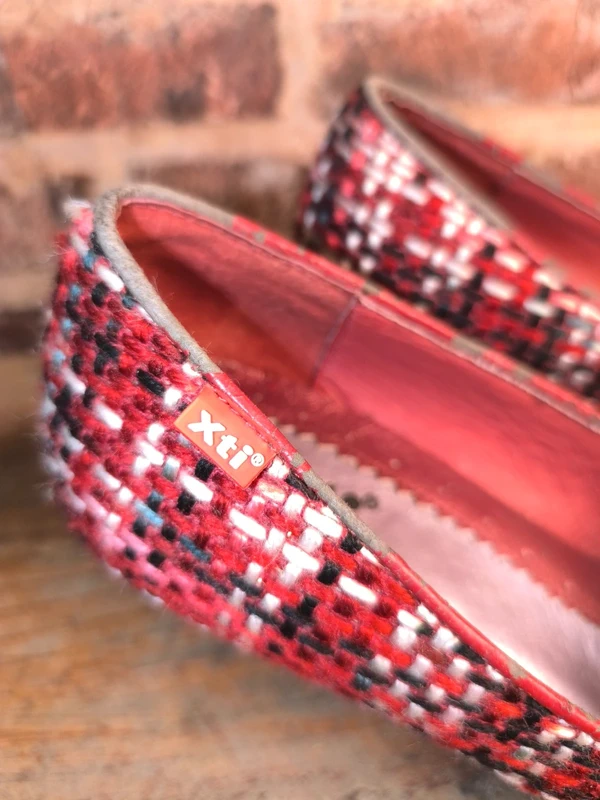 Escarpins Xti en tweed rouge noir et blanc, photo 5