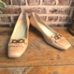 Escarpins mocassins vintage en cuir beige italien