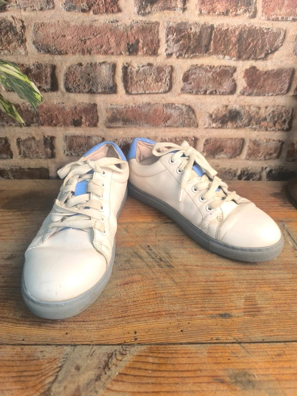 Baskets Bons baisers de Paname blanches et bleues
