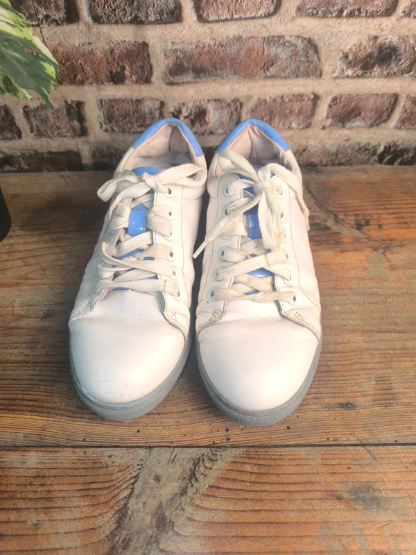 Baskets Bons baisers de Paname blanches et bleues, photo 2