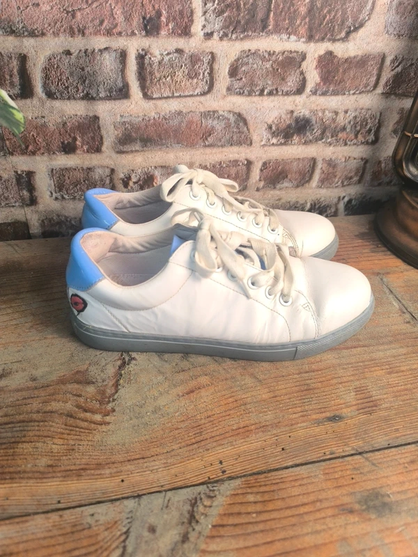 Baskets Bons baisers de Paname blanches et bleues, photo 4